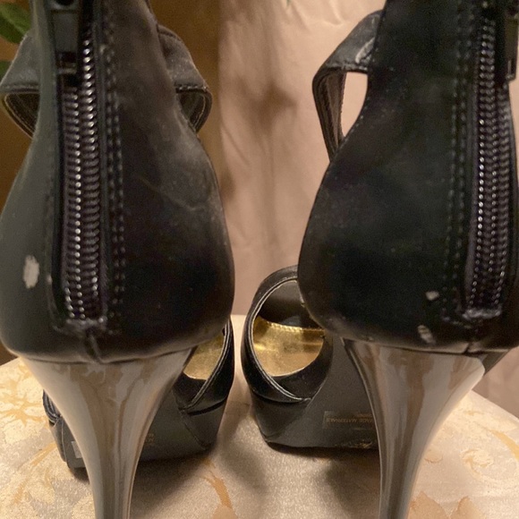 Stiletto Heel - Picture 7 of 10